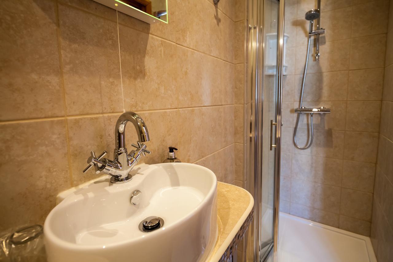 Langdon Farm Guest House Kilgetty Ngoại thất bức ảnh